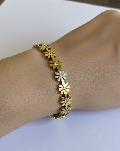 Classy Floral Anti Tarnish Stainless Steel Bracelet