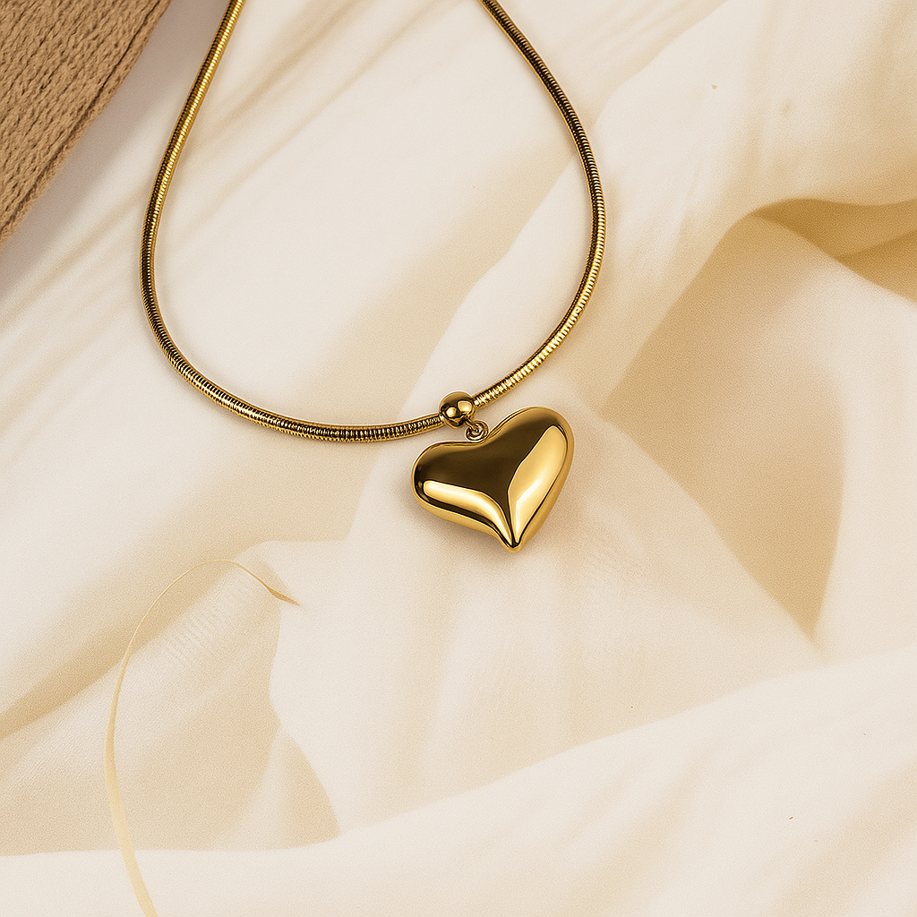 Heart Stunner Statement Neckchain