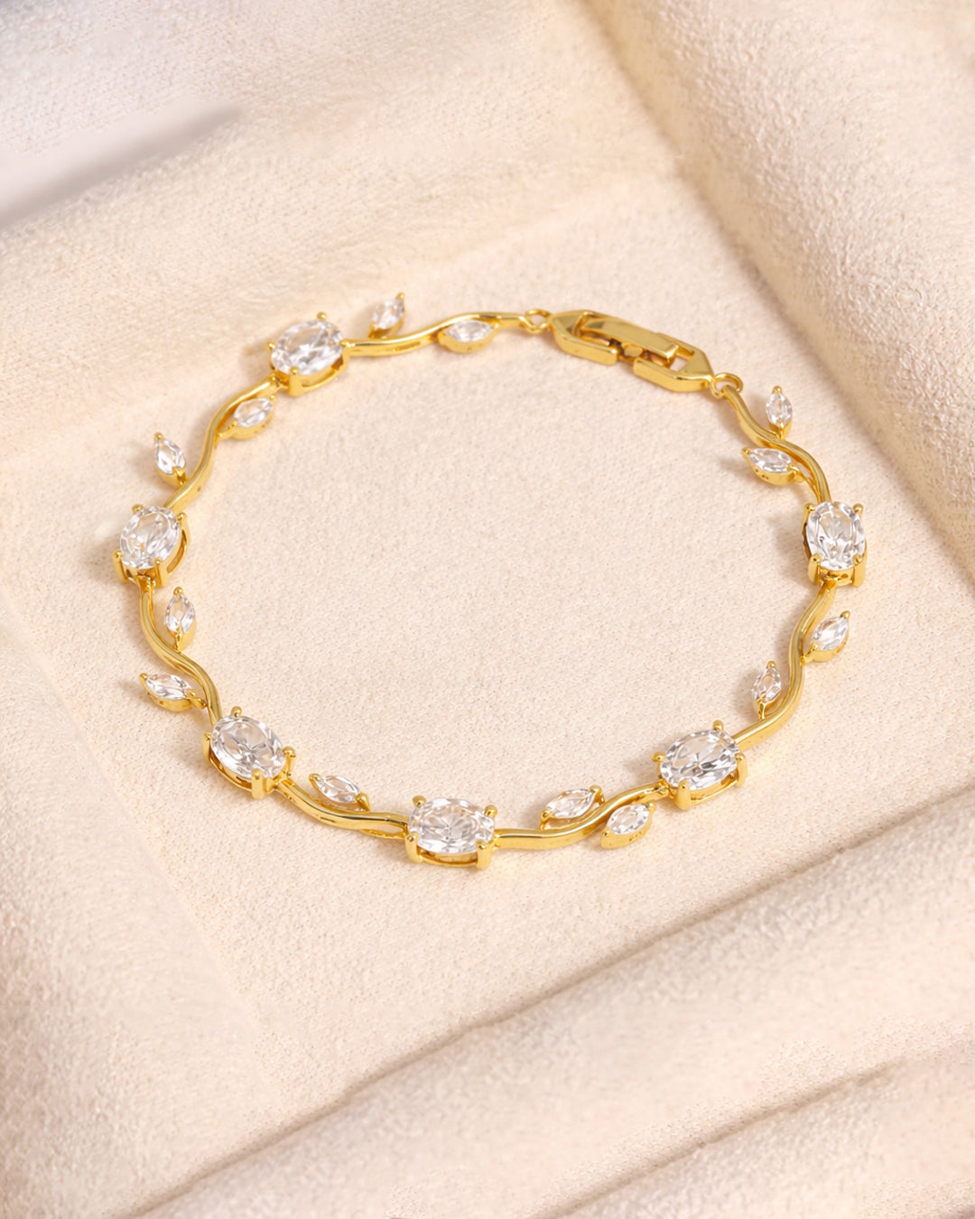 Crystal White Stone Tulip Bracelet