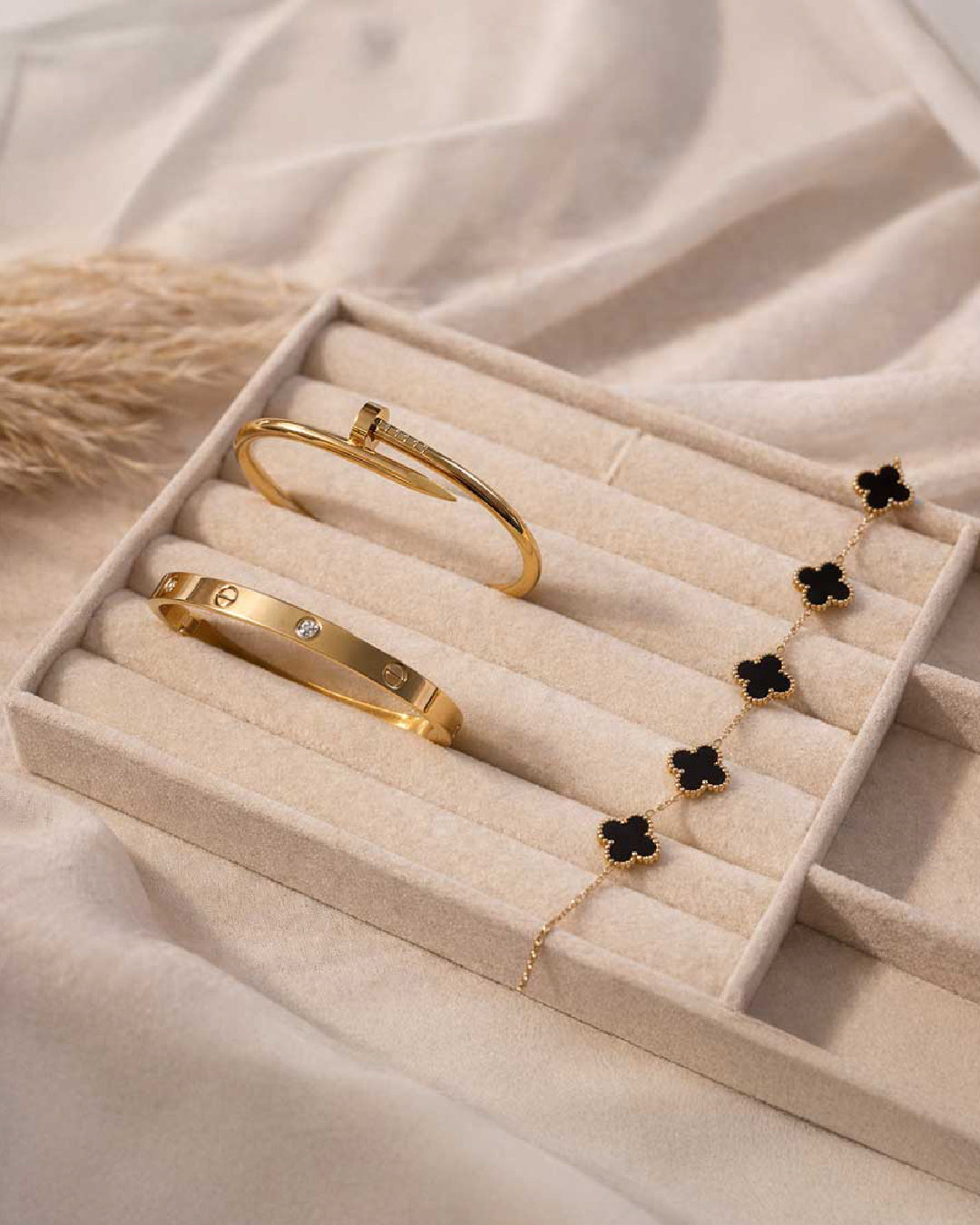 The Iconic Stack with Black Clover Bracelet Set of 3