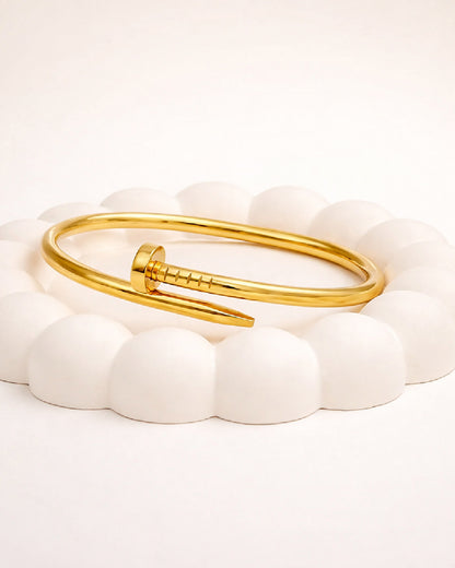 The Iconic Stack with Black and White Clover Bracelet